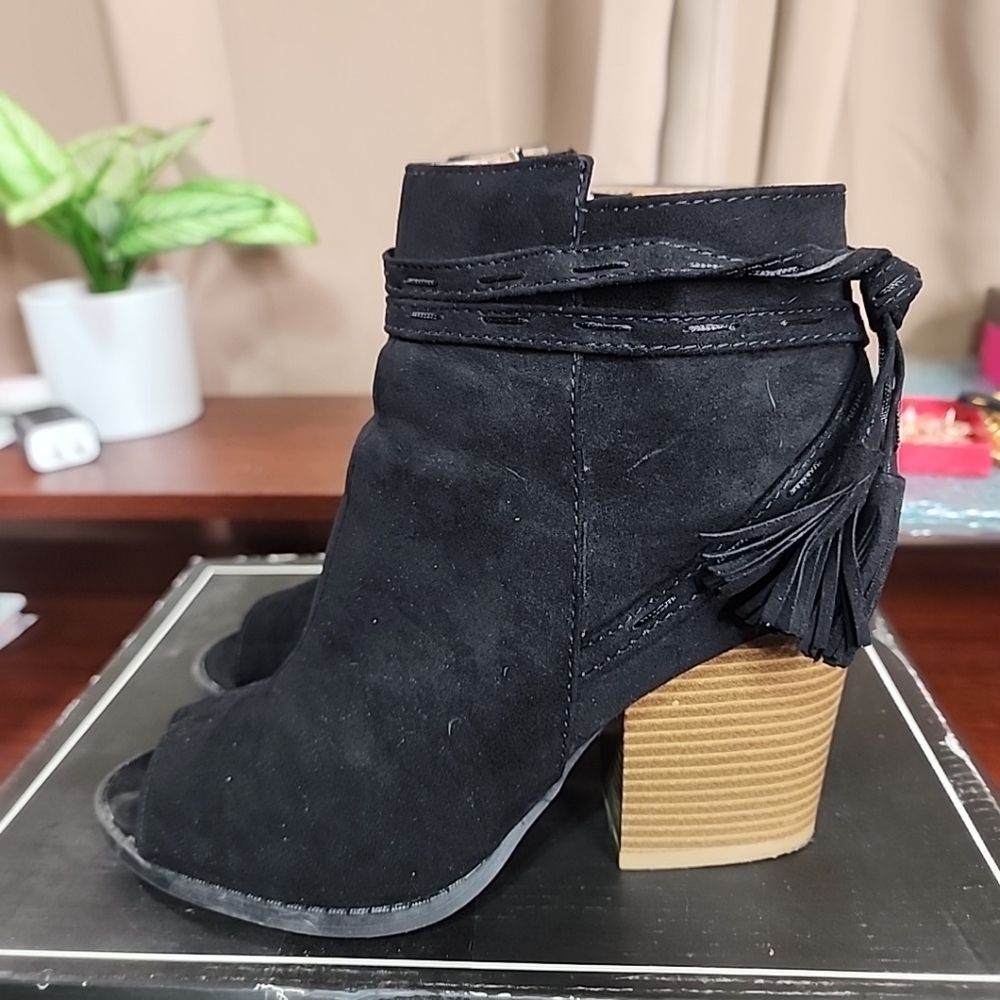 Qupid Peep Toe Black Booties. Size 7.5